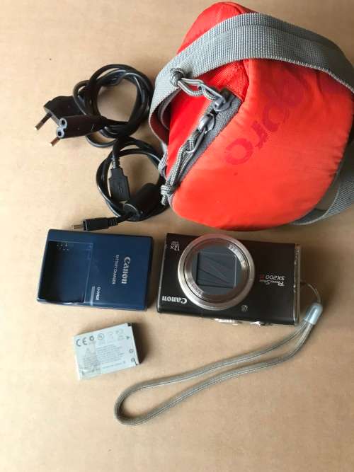 Canon PowerShot SX200 IS|12.1 MEGAPIXELS|BATTERY|16GB SD CARD|USB CABLE|CHARGER|POUCH